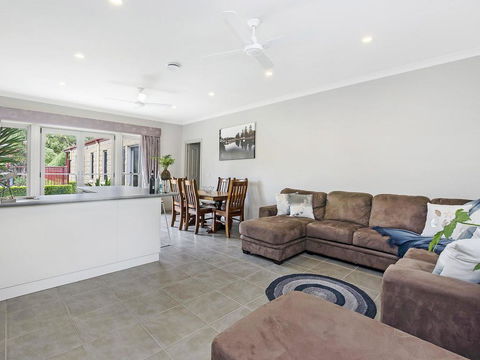 BEL MIREN - DUSTY MILLER - Accommodation Perth 2