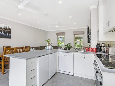 BEL MIREN - ESSINGTON - Accommodation Perth 3