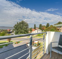 Beloka Close - Modern spacious and pet friendly accommodation - Accommodation Perth