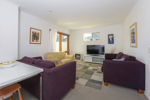 Beloka Close - Modern, Spacious, And Pet Friendly Accommodation - Accommodation Perth 2