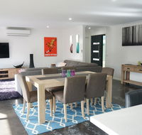 Ben's Place - modern  convenient - Accommodation Perth