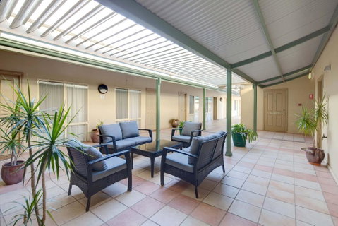 Best Western Crystal Inn - Perth Resorts 2