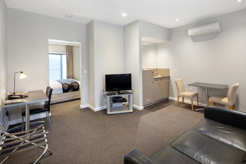 Best Western Plus Ballarat Suites - Accommodation Perth 2