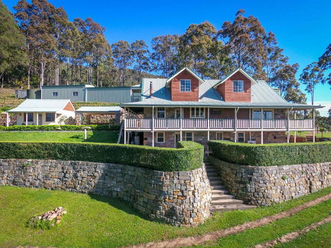 Bimbadeen Mountain Retreat - Accommodation Perth 0