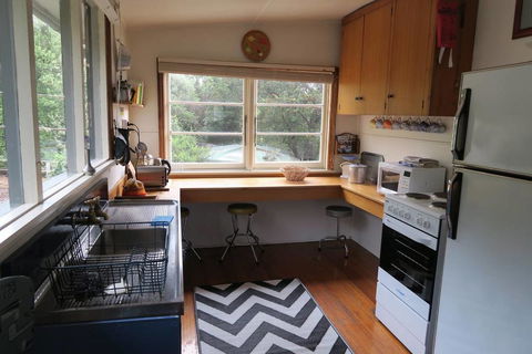Binalong Bay Beach Shack - Accommodation Perth 1