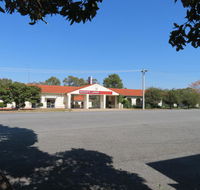 Bishops Lodge Narrandera