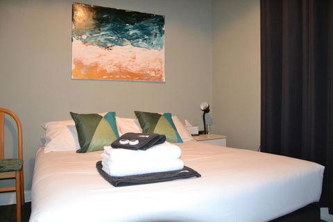 Black Diamond Lodge - Accommodation Perth 3