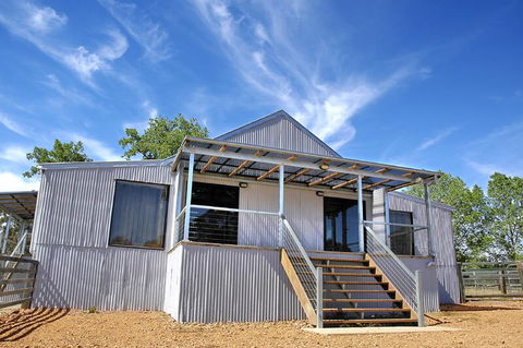 Black Sheep Inn - Accommodation Perth 0