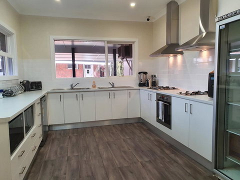 Black Sheep Motel Goulburn - Perth Resorts 2