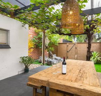 Blackbird at Arlo's - The heart of Glenelg - Wifi - Perth Resorts