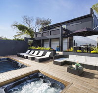 Blairgowrie Oasis Luxury retreat with spapool fireplace golf putting green - Accommodation Perth