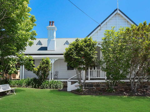 Blake House - Iconic Coastal Homestead - Perth Resorts 0