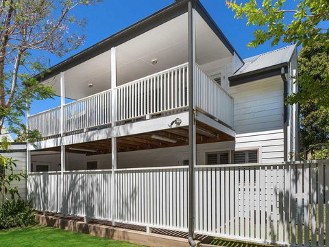Blake Loft On Manning - 500 Metres To Two Beaches - Perth Resorts 0