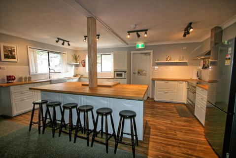 Blizzard Bunny Lodge - Accommodation Perth 0