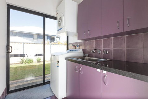 The Lane, Doubleview - Perth Resorts 3