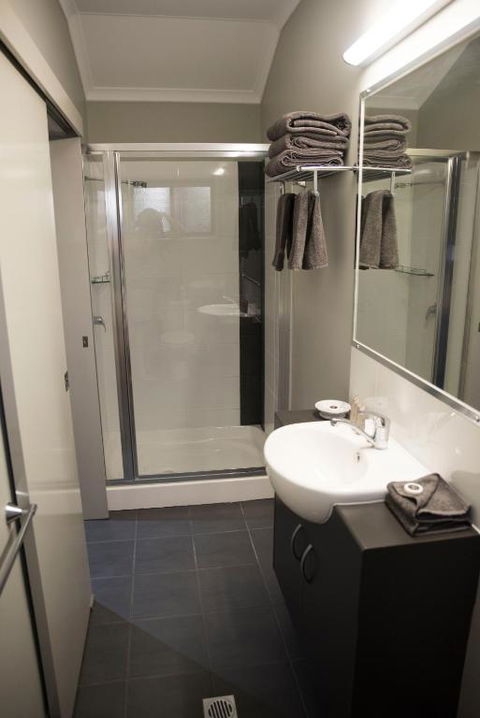 The Rocks Motel - Accommodation Perth 3