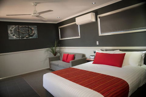 The Rocks Motel - Accommodation Perth 2