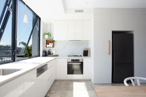 The Treehouse Penthouse - Accommodation Perth 3