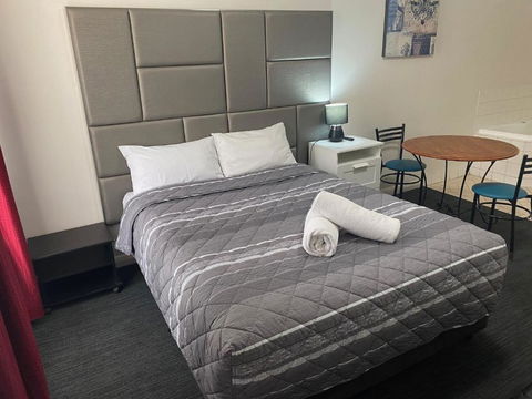 Tollgate Motel - Accommodation Perth 1