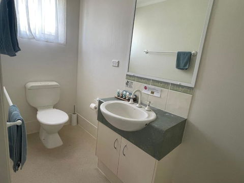 Warrego Motel - Accommodation Perth 1