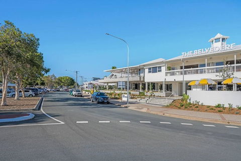 Waterfront Bliss In Margate - 30 Min From Brisbane - Accommodation Perth 1