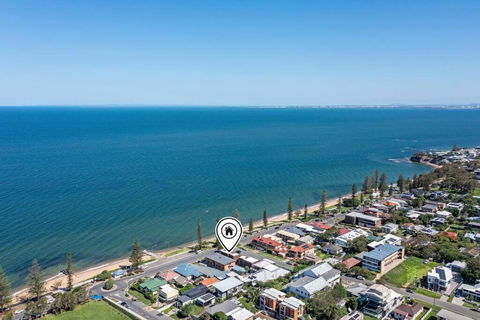 Waterfront Bliss In Margate - 30 Min From Brisbane - Accommodation Perth 3