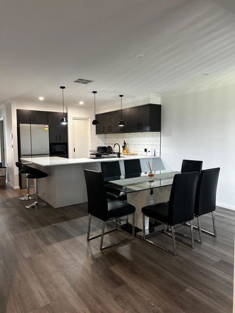 Xquisite - Accommodation Perth 2