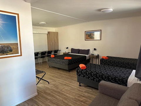 Winton Outback Motel - Accommodation Perth 0
