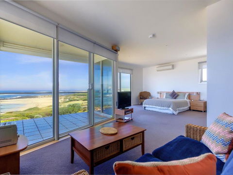 Wytonia 3 Penthouse - Accommodation Perth 0