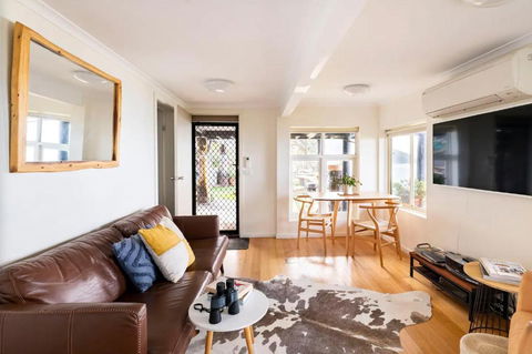 Y Vue - Beachside Apartment With Ocean Views - Accommodation Perth 1