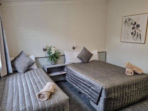 Y Motels Yarraman - Accommodation Perth 0