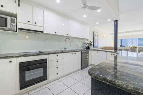 Absolute Beachfront Bliss-Best Location In Darwin - Accommodation Perth 4