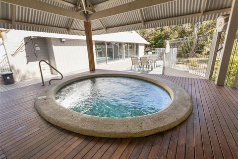 Amphion - Waterfront Retreat - Accommodation Perth 4