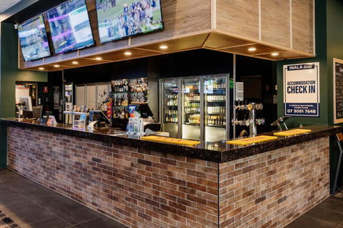 Inala Hotel - Perth Resorts 1