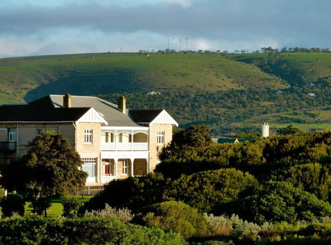 YHA Port Elliot Beach House - Accommodation Perth 0