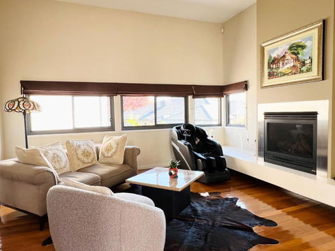 Yarra Valley Serenity House In Golf Course Resort - Accommodation Perth 0