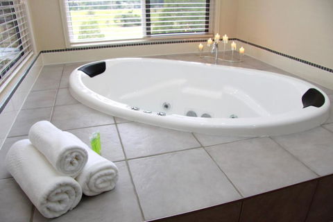 Yabbaloumba Retreat - Accommodation Perth 2