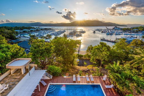 Yacht Harbour Tower 2, Hamilton Island - Million Dollar Views, Buggy & Valet Service - Accommodation Perth 0