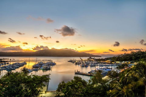 Yacht Harbour Tower 2, Hamilton Island - Million Dollar Views, Buggy & Valet Service - Accommodation Perth 1