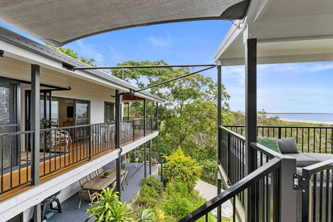 YARABIN - Luxury Home With Ocean Views - Accommodation Perth 3