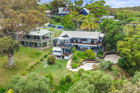YARABIN - Luxury Home With Ocean Views - Accommodation Perth 2