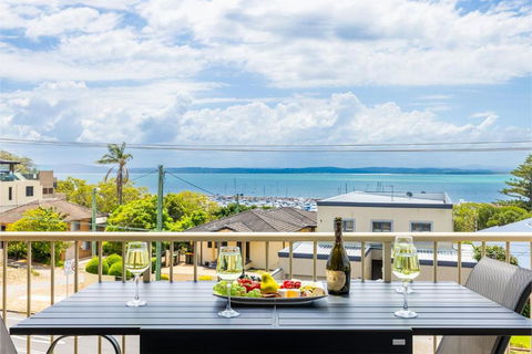 Yarramundi, 6,47 Magnus St - Unit In Nelson Bay With Stunning Water Views, Air Con, Wifi, Linen And Bed Making - Accommodation Perth 0