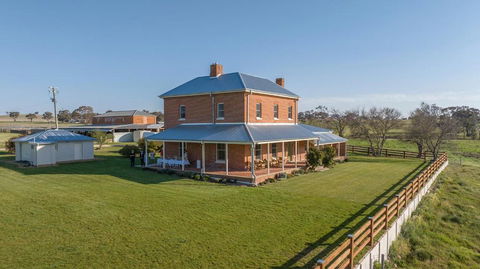 Yarras Homestead Bathurst. Luxury Farm Stay - Accommodation Perth 0