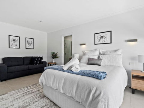 Yarrawonga Lakeside Apartment 50 - Accommodation Perth 3