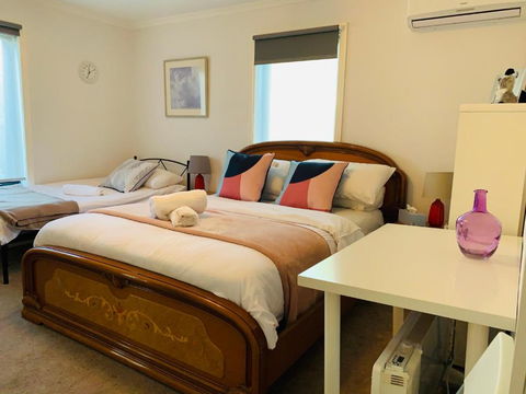 Yes Home - Accommodation Perth 3