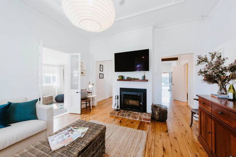 Yirawulin Cottage - Best Location For Your Mudgee Experience - Accommodation Perth 1