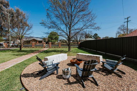 Yirawulin Cottage - Best Location For Your Mudgee Experience - Accommodation Perth 3