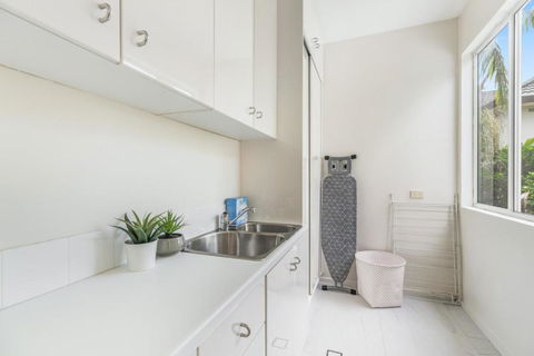 Your Holiday Home In Mosman - Accommodation Perth 3