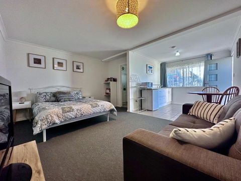 Your Mira Mar Hide Away - Accommodation Perth 3
