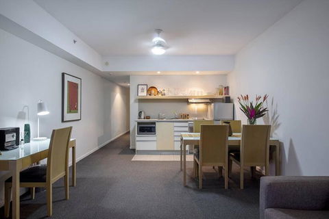 ZEN CITY & SEA Executive 1-BR Suite In Darwin CBD - Perth Resorts 0